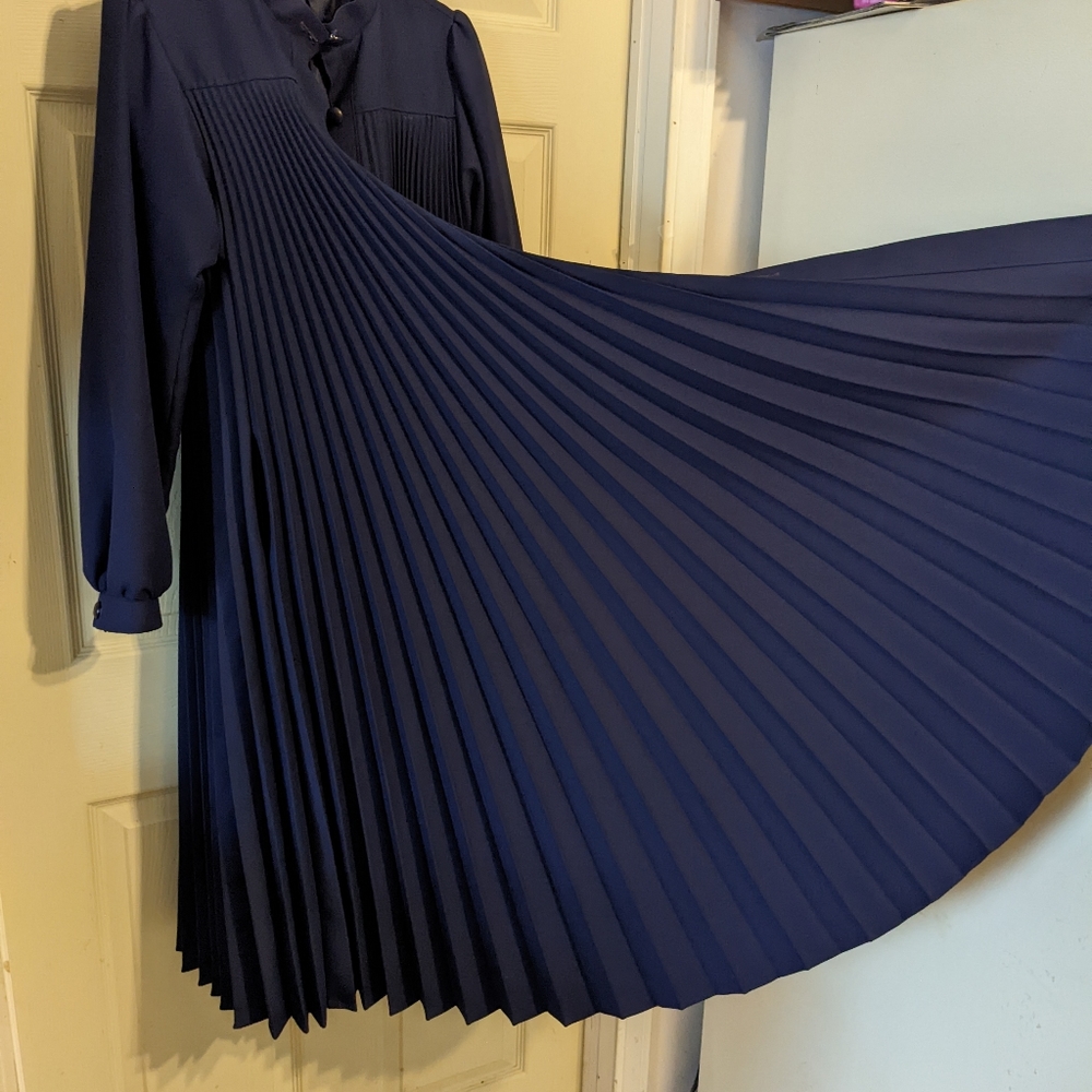 Vtg & Rare Gorgeous Blue Designer 1950s Pleated Full Circle Swing Coat EXC Cond!